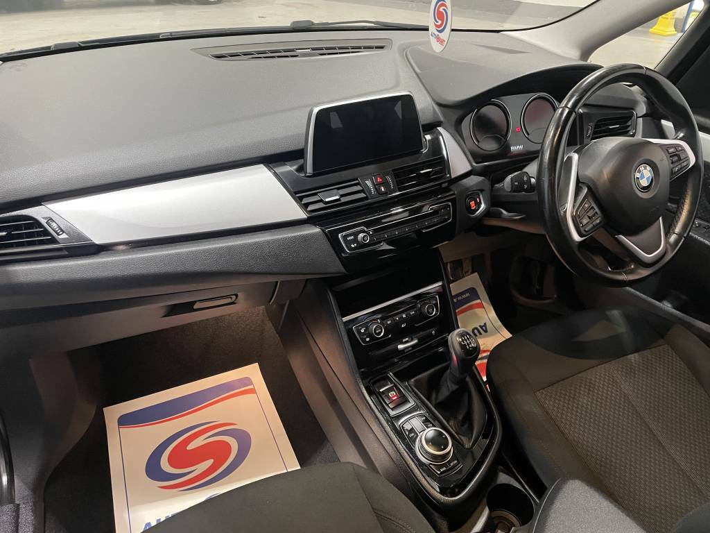 BMW 2 Series Gran Tourer 218I Se Blue #4