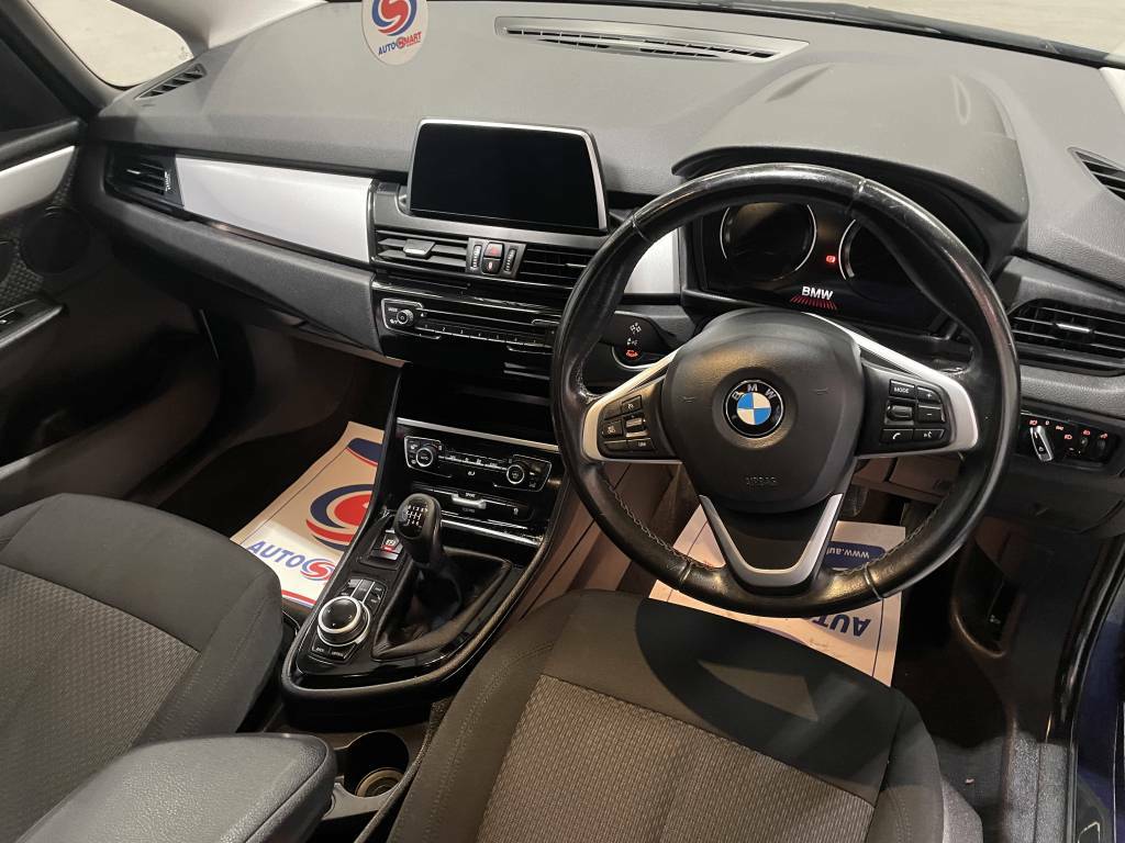 BMW 2 Series Gran Tourer 218I Se Blue #3