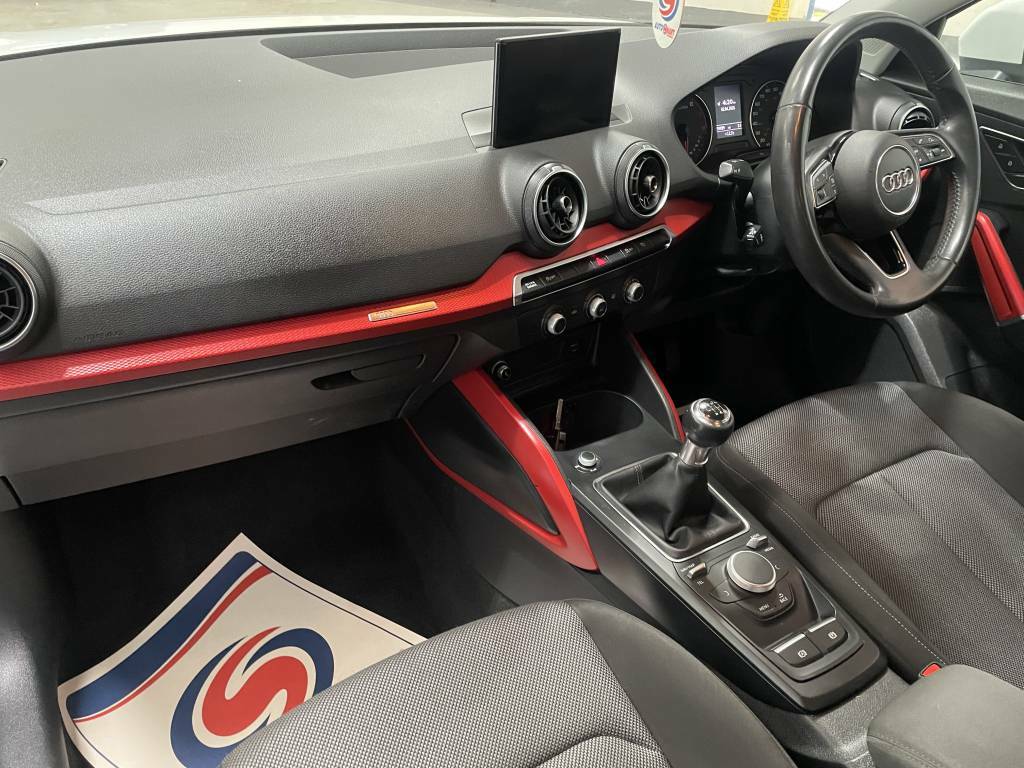 Audi Q2 Estate 1.0 Tfsi Sport White #5