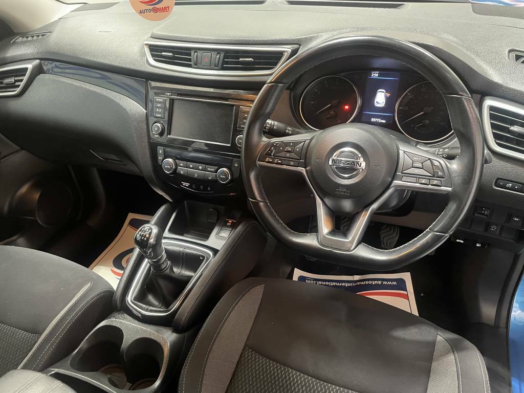 Nissan Qashqai Hatchback 1.3 Dig-t Acenta Premium Blue #3