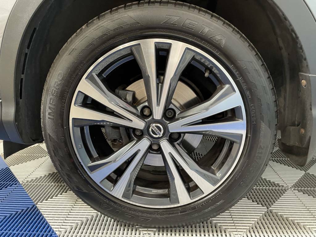 Nissan Qashqai Hatchback 1.3 Dig-t N-connecta Grey #3