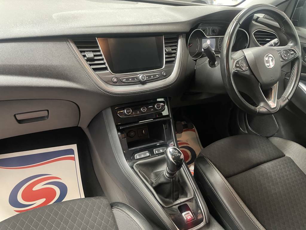 Vauxhall Grandland X Hatchba 1.5 Turbo D Sport Nav Grey #4
