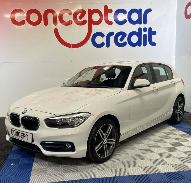 BMW 1 Series Hatchback 118I 1.5 Sport White