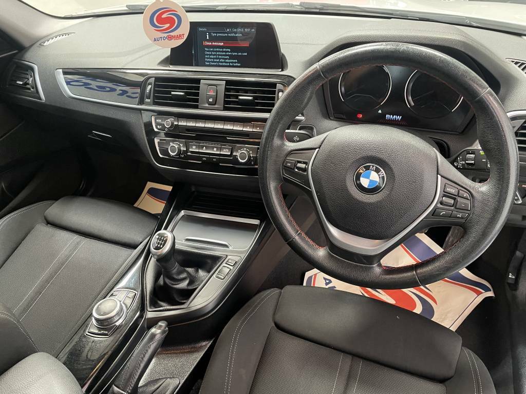 BMW 1 Series Hatchback 118I 1.5 Sport White #3