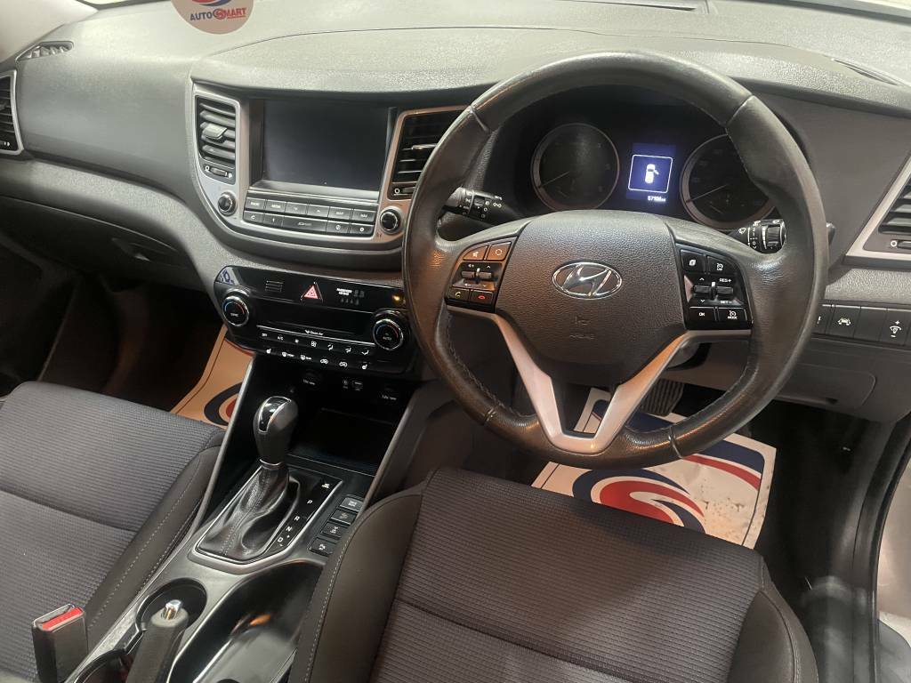 Hyundai Tucson Estate 2.0 Crdi Se Nav White #3