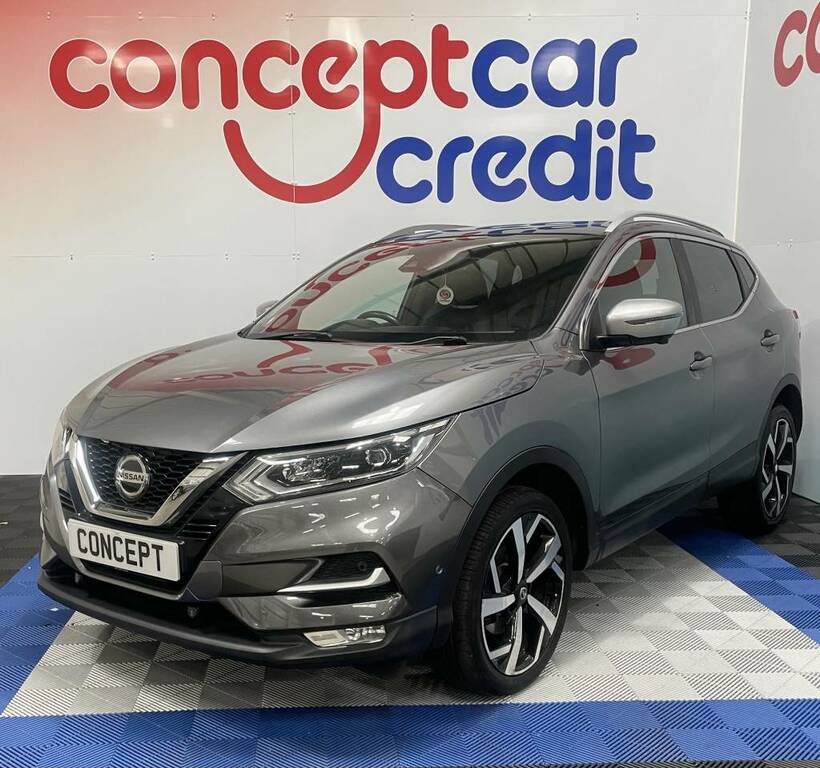 Nissan Qashqai Tekna Black #1
