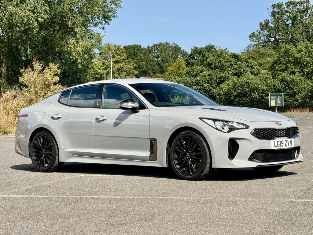 Kia Stinger  White #9