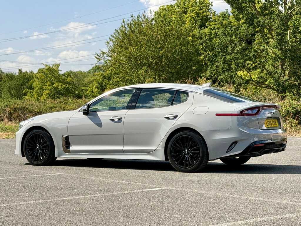 Kia Stinger  White #11