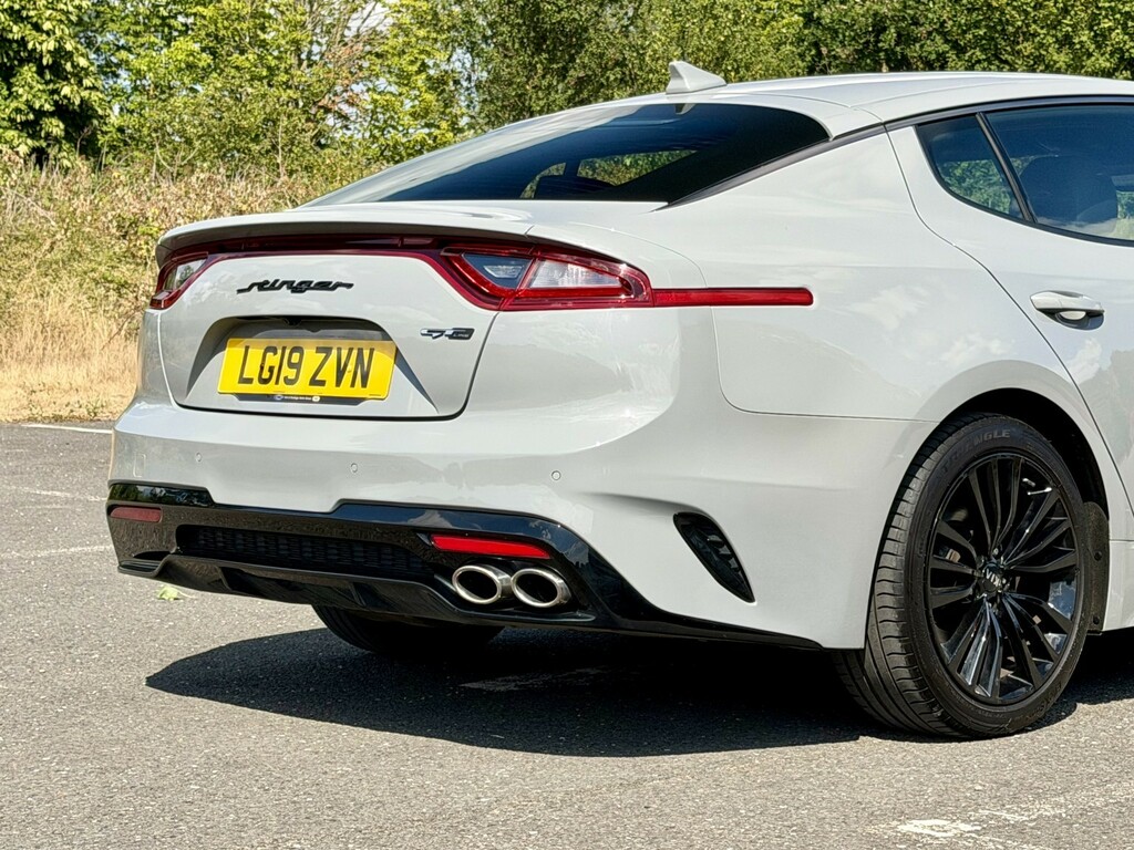 Kia Stinger  White #17