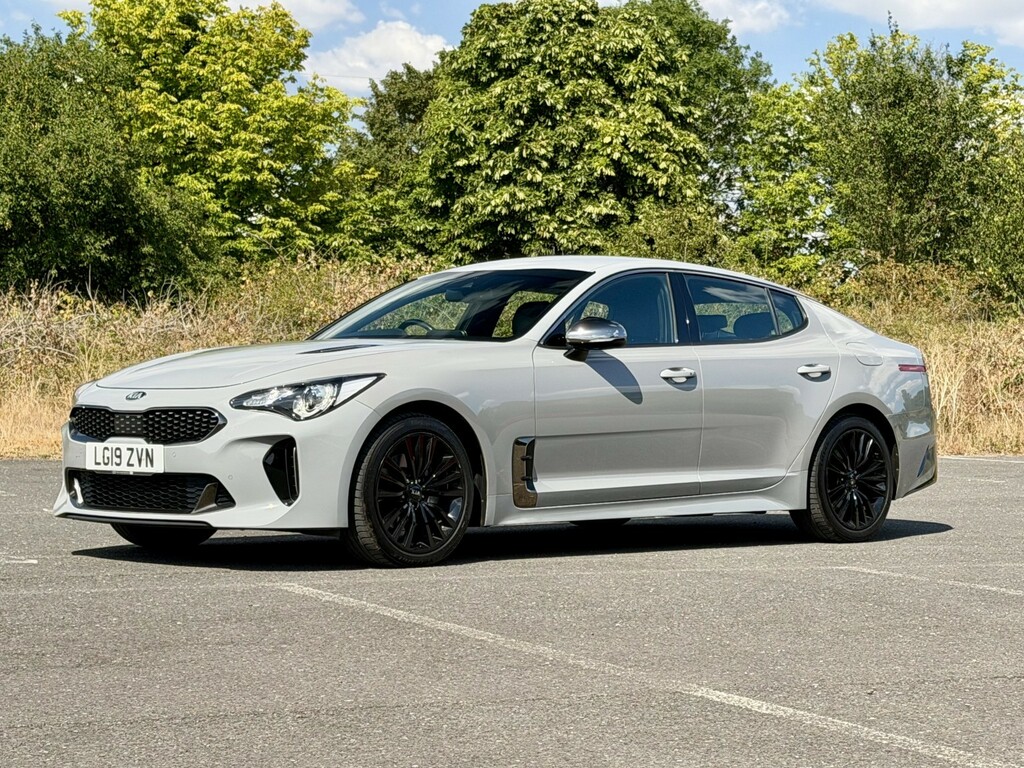 Kia Stinger  White #10