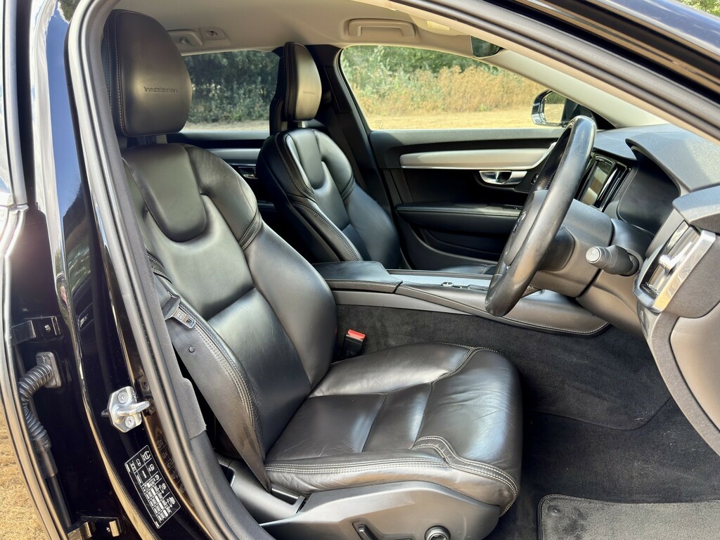 Volvo V90 2017 2.0 D5 Powerpulse Pro Estate Silver #9