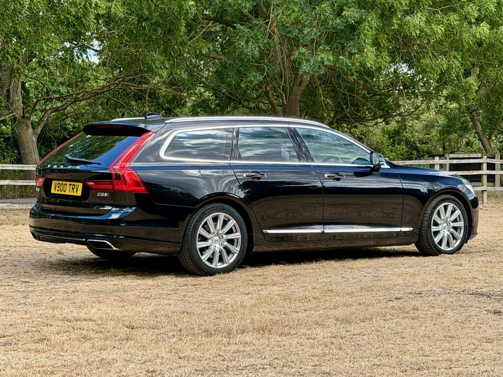 Volvo V90 2017 2.0 D5 Powerpulse Pro Estate Silver #25