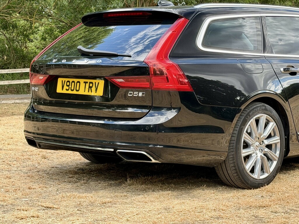 Volvo V90 2017 2.0 D5 Powerpulse Pro Estate Silver #53