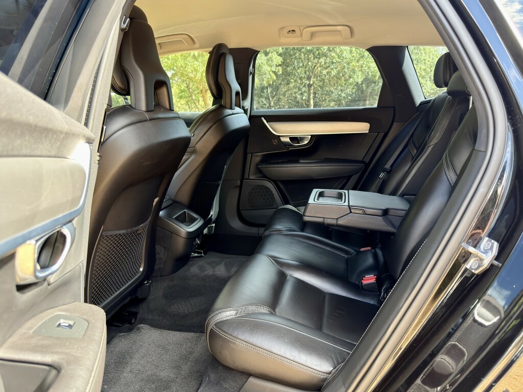 Volvo V90 2017 2.0 D5 Powerpulse Pro Estate Silver #16