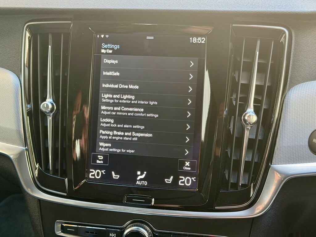 Volvo V90 2017 2.0 D5 Powerpulse Pro Estate Silver #45