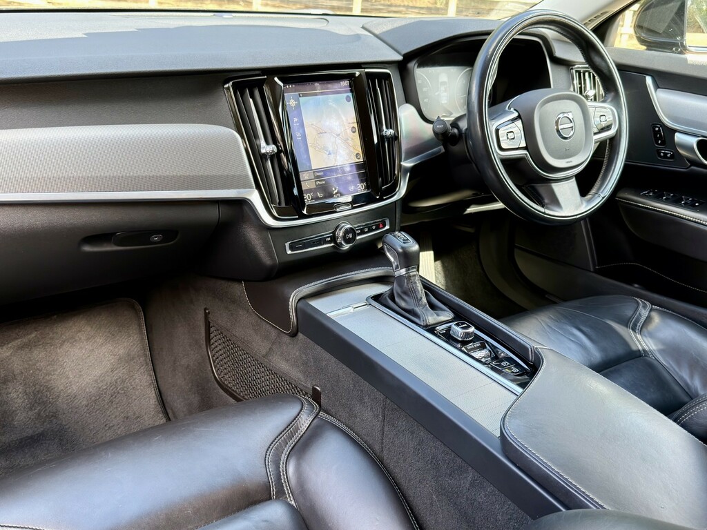 Volvo V90 2017 2.0 D5 Powerpulse Pro Estate Silver #14