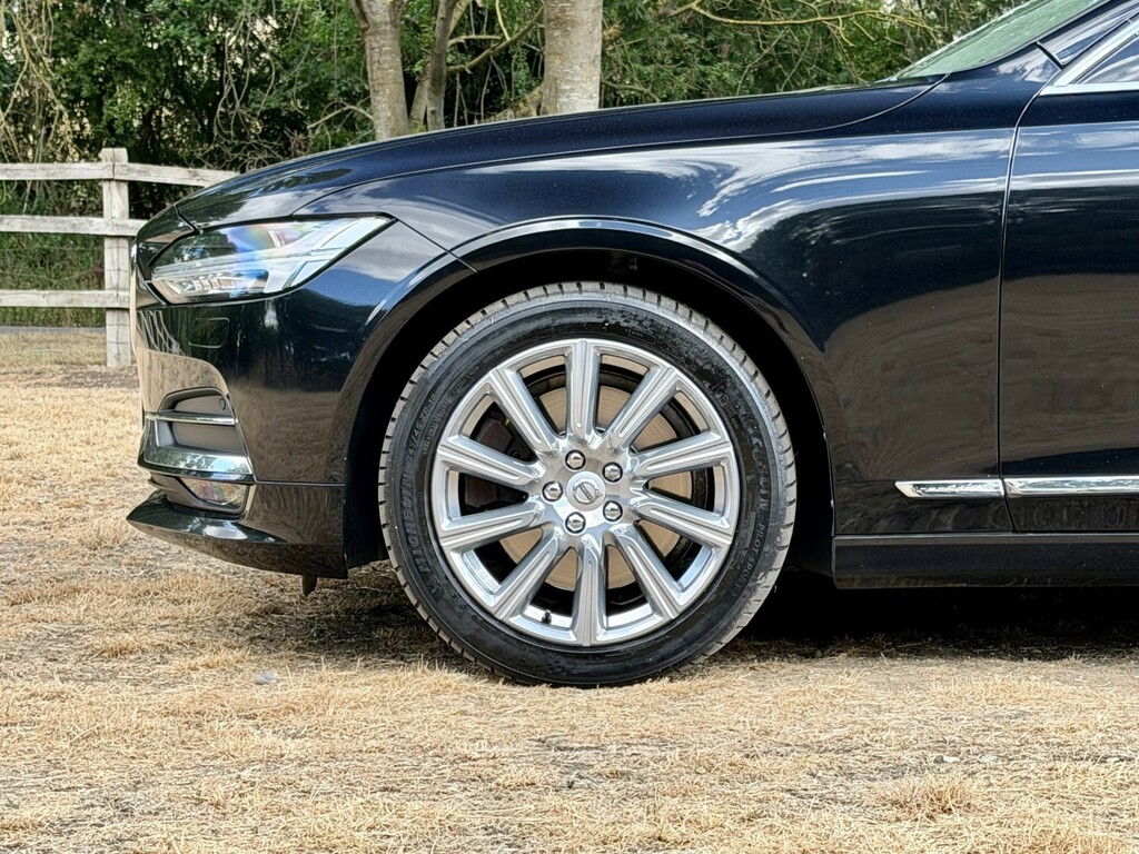 Volvo V90 2017 2.0 D5 Powerpulse Pro Estate Silver #54