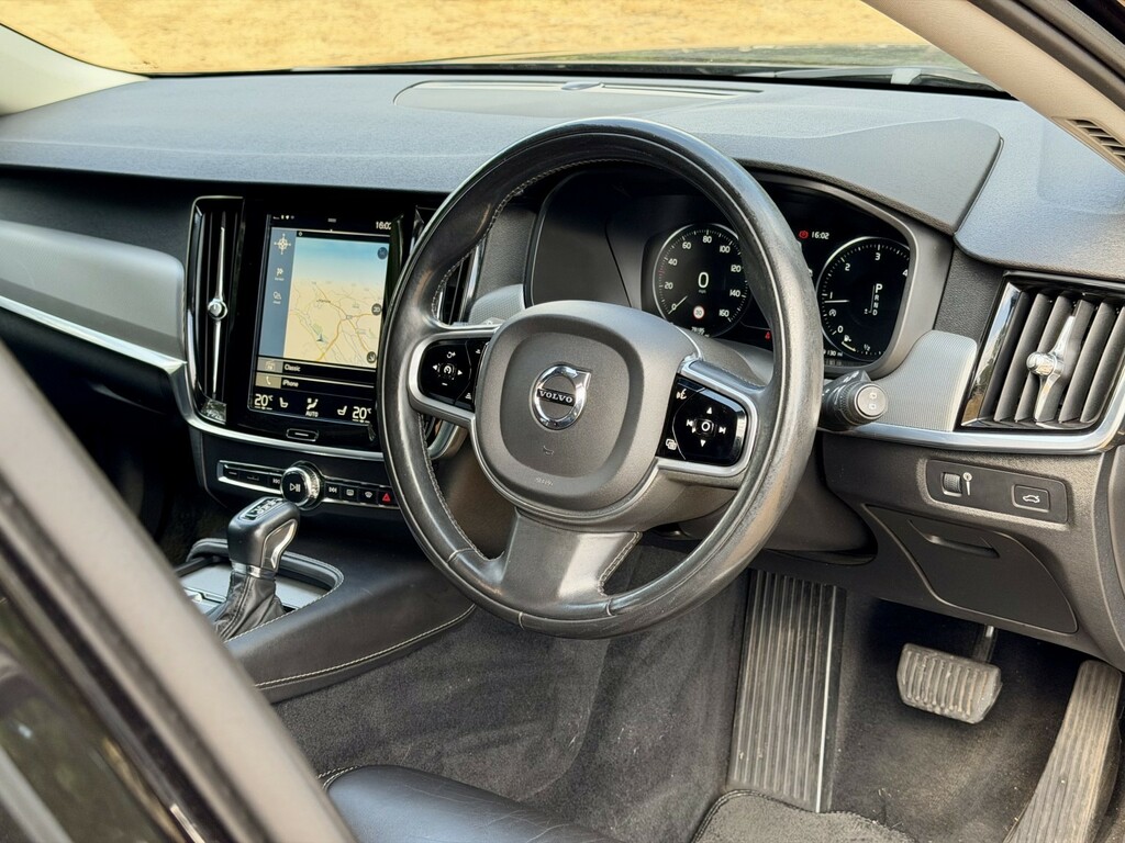 Volvo V90 2017 2.0 D5 Powerpulse Pro Estate Silver #13