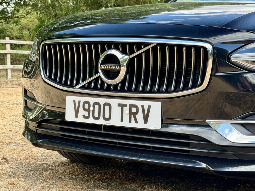 Volvo V90 2017 2.0 D5 Powerpulse Pro Estate Silver #61