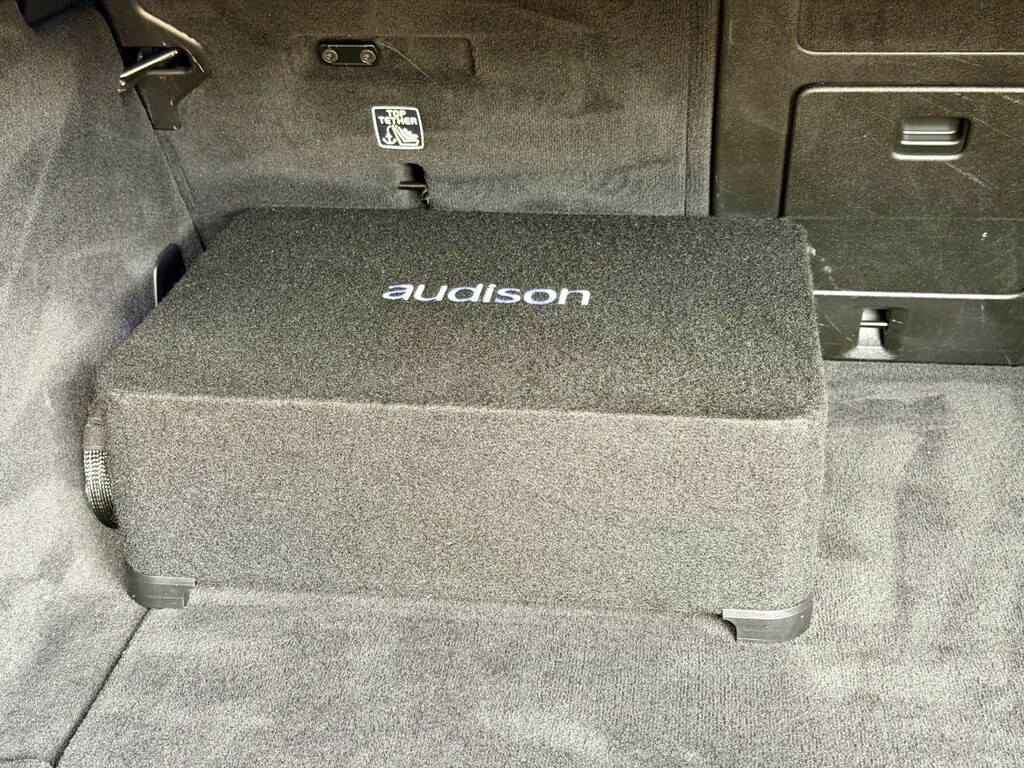 Volvo V90 2017 2.0 D5 Powerpulse Pro Estate Silver #18