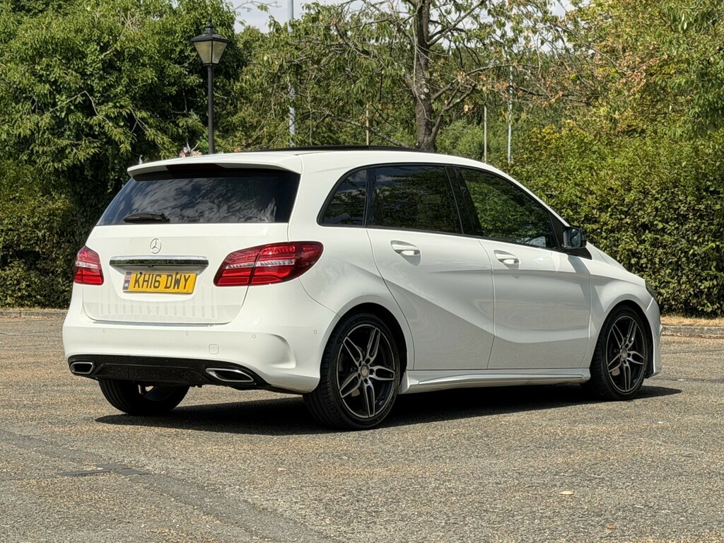 Mercedes-Benz B Class 1.6 B180 Amg Line White #4