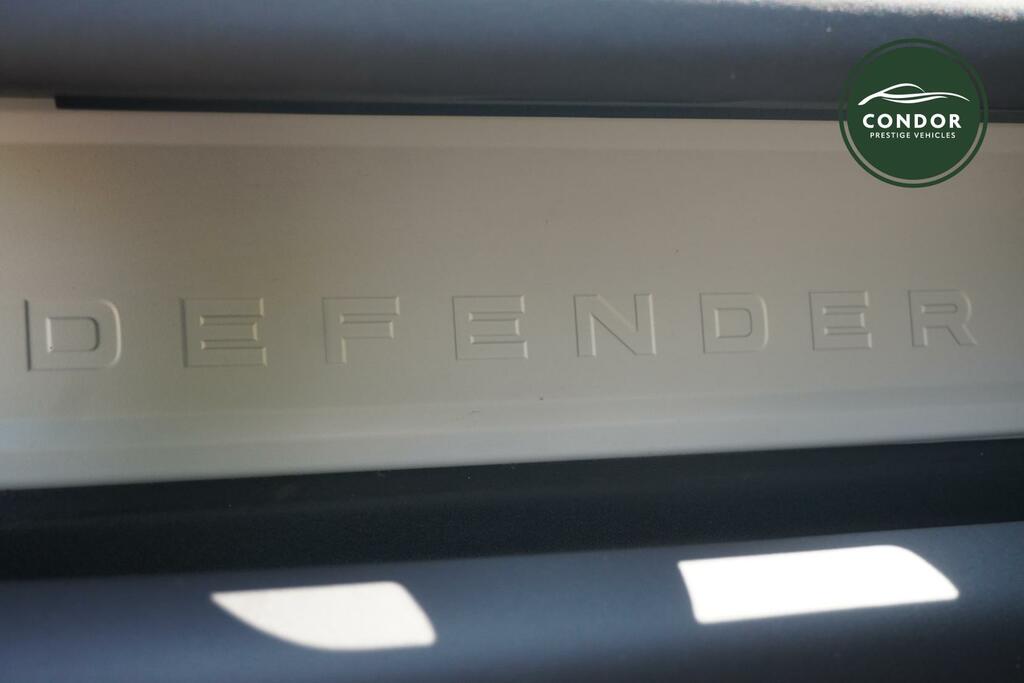 Land Rover Defender 90 D350 X-dynamic Hse  #28