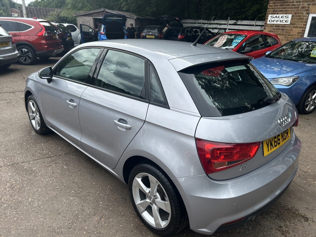 Audi A1 Hatchback 1.4 Sportback Tfsi Sport Silver #4