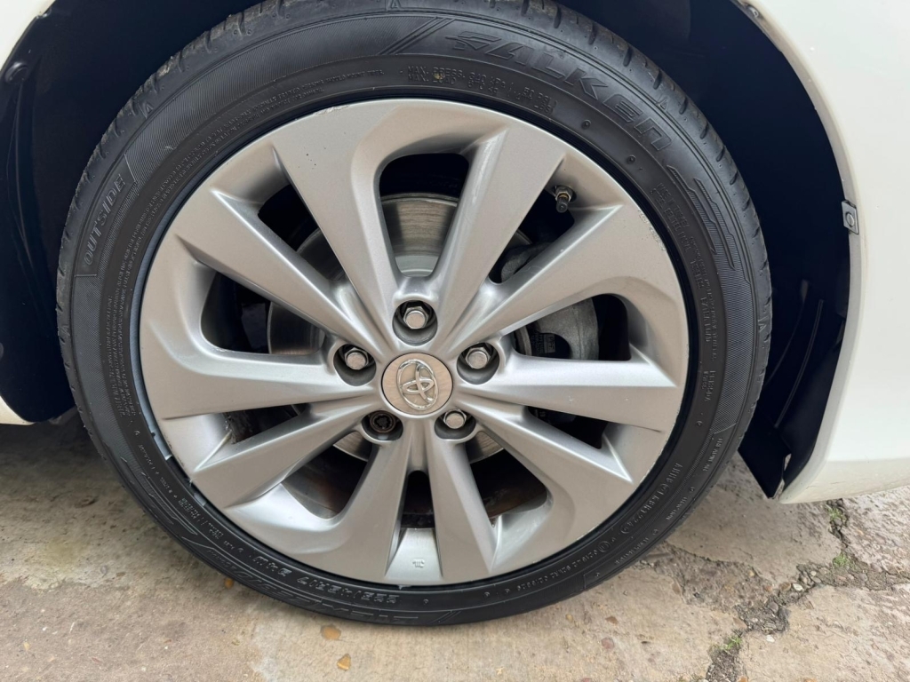 Toyota Auris 1.8 Vvt-i Excel White #4