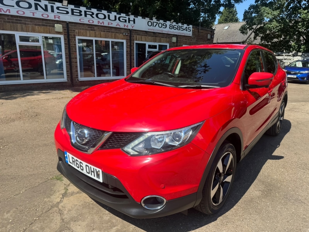 Nissan Qashqai 1.5 N-connecta Dci Red