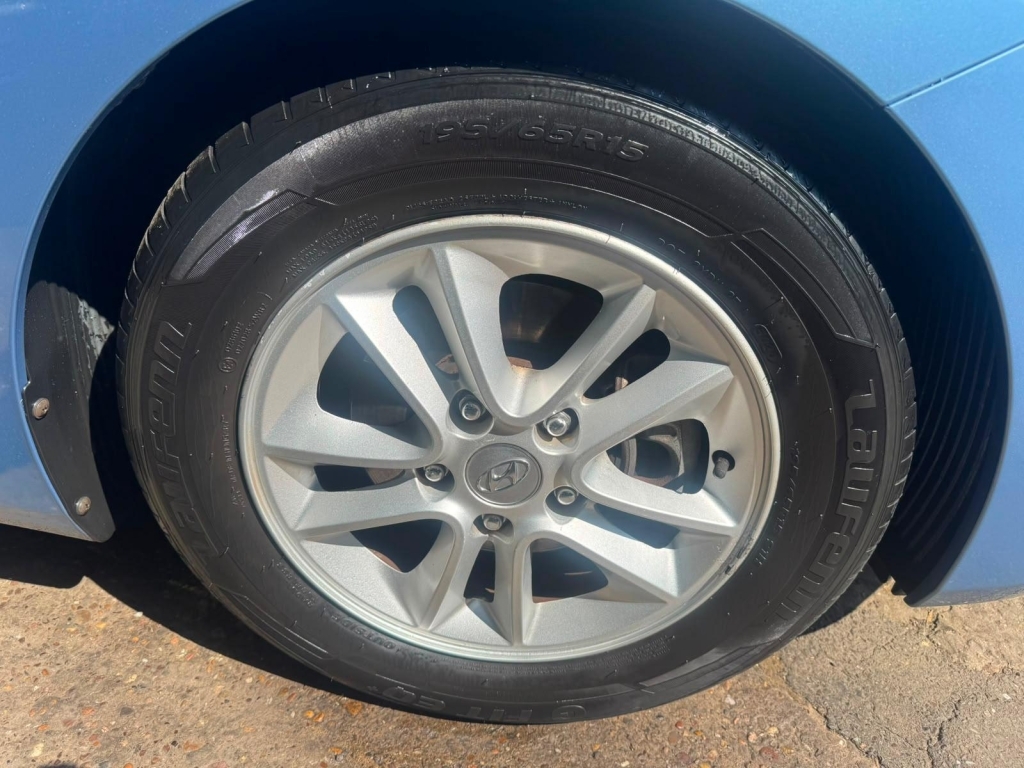 Hyundai I30 Crdi Active Blue Drive Grey #4