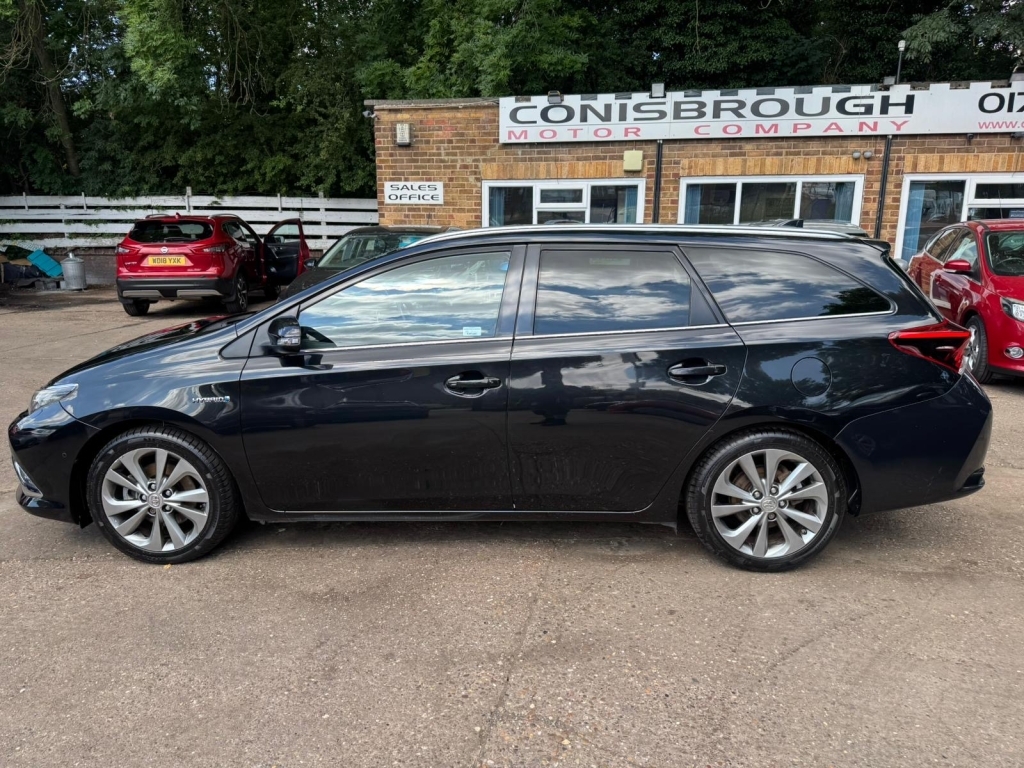 Toyota Auris Excel Grey #17