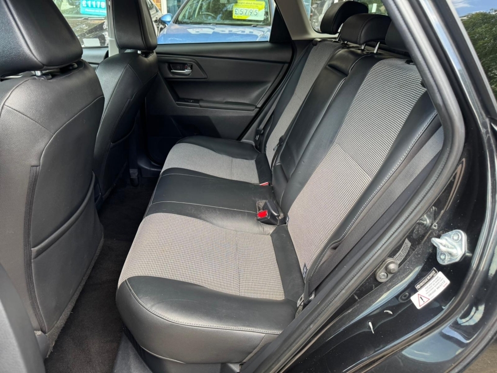 Toyota Auris Excel Grey #18