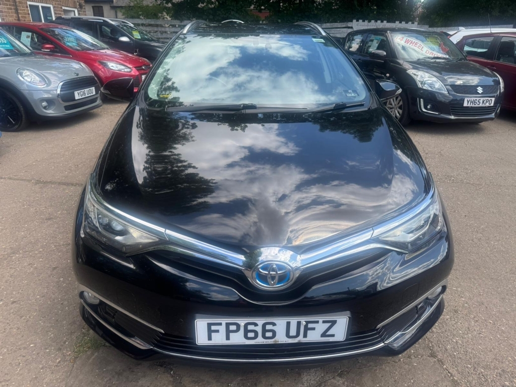 Toyota Auris 1.8 Vvt-i Excel Touring Sports Black #2