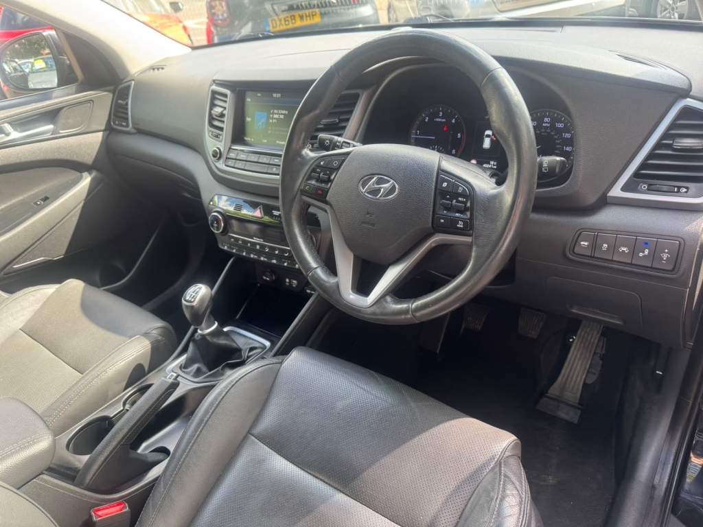 Hyundai Tucson Estate 2.0 Crdi Premium Se Blue Drive Black #6