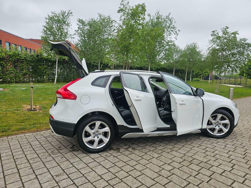 Volvo V40 Cross Country 1.6 D2 Lux Euro 5 Ss White #3