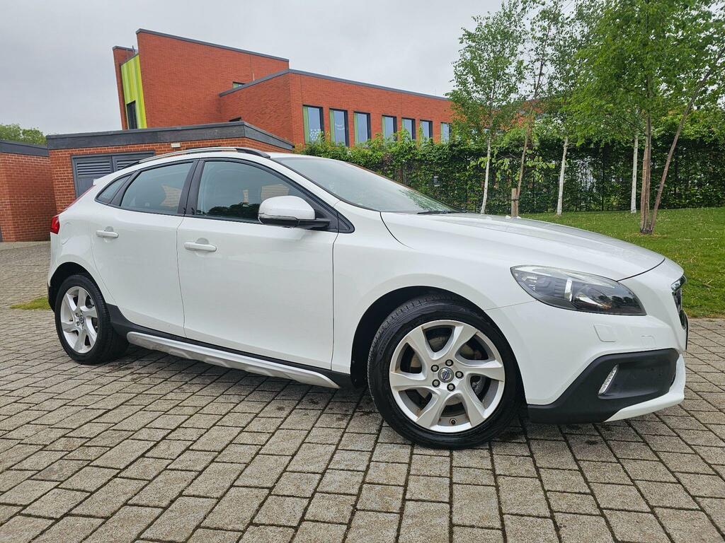 Volvo V40 Cross Country 1.6 D2 Lux Euro 5 Ss White