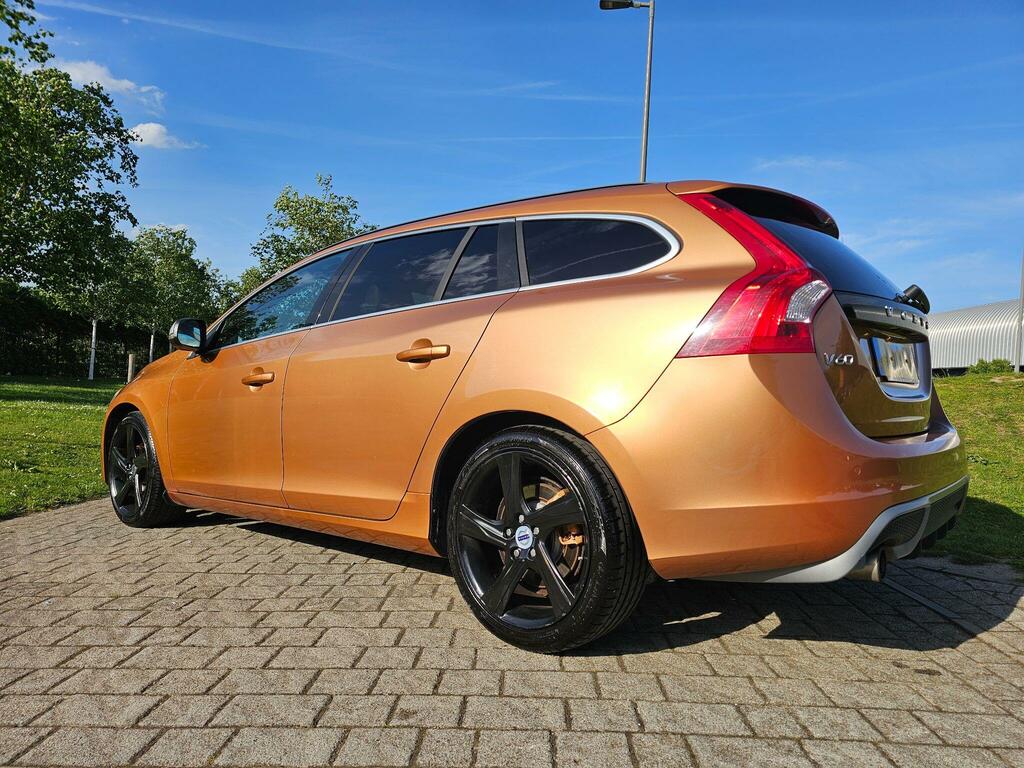 Volvo V60 2.0 D3 R-design Lux Nav Geartronic Euro 5 Ss Brown #2