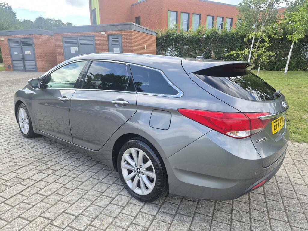 Hyundai I40 1.7 Crdi Blue Drive Style Estate Red #35