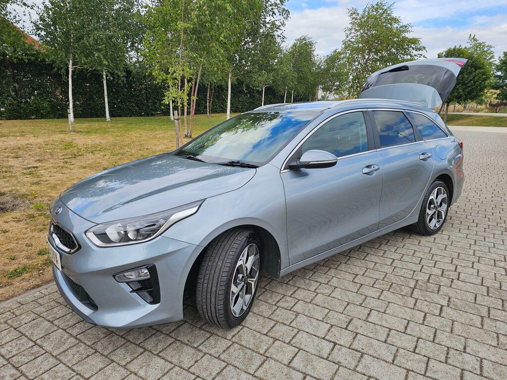 Kia Ceed 1.6 Crdi 3 Sportswagon Dct Euro 6 Ss LE19UVV Silver #5
