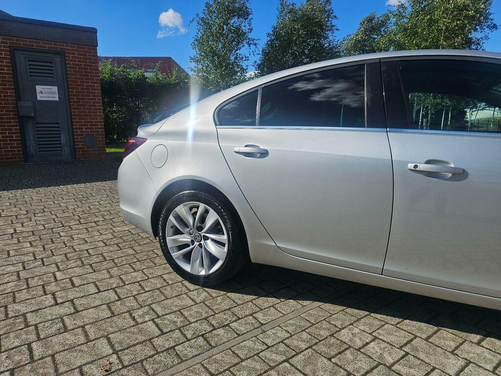 Vauxhall Insignia 2.0 Cdti Ecoflex Sri Nav Sports Tourer Black #29