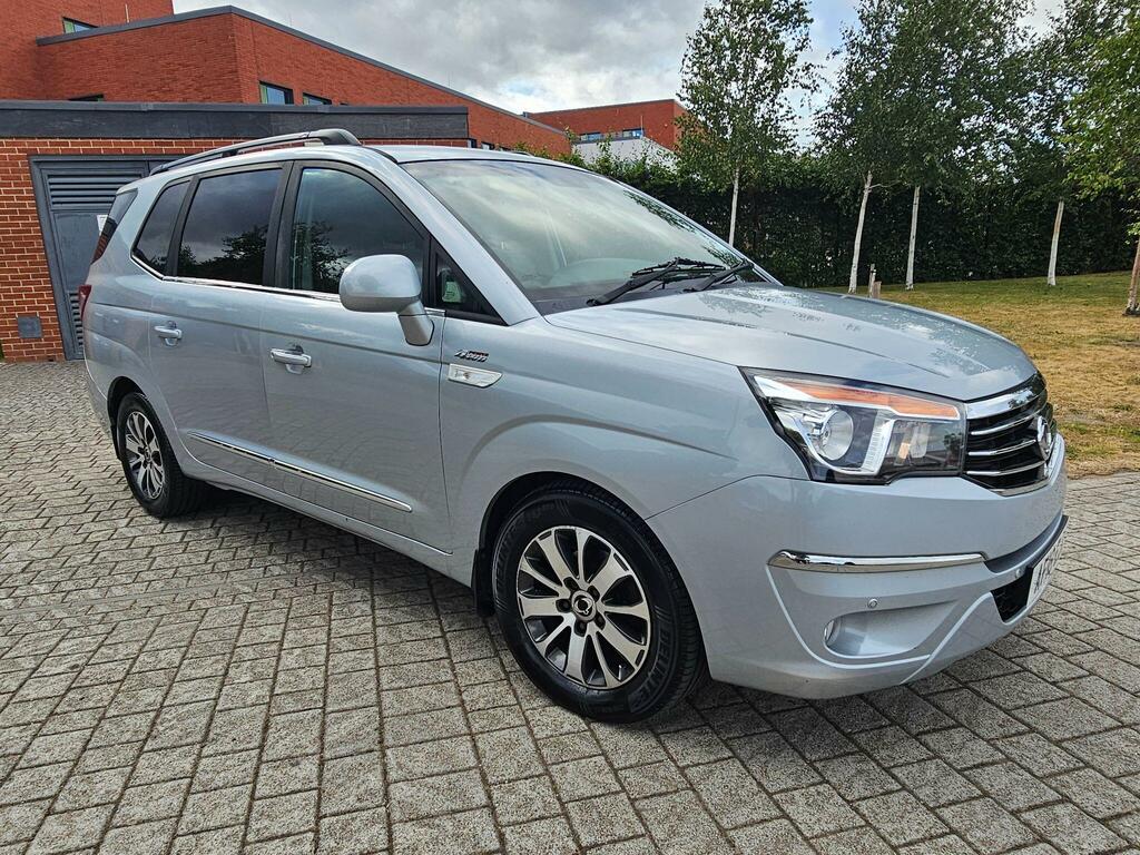 SsangYong Turismo 2.2D Se Euro 6 Silver #8