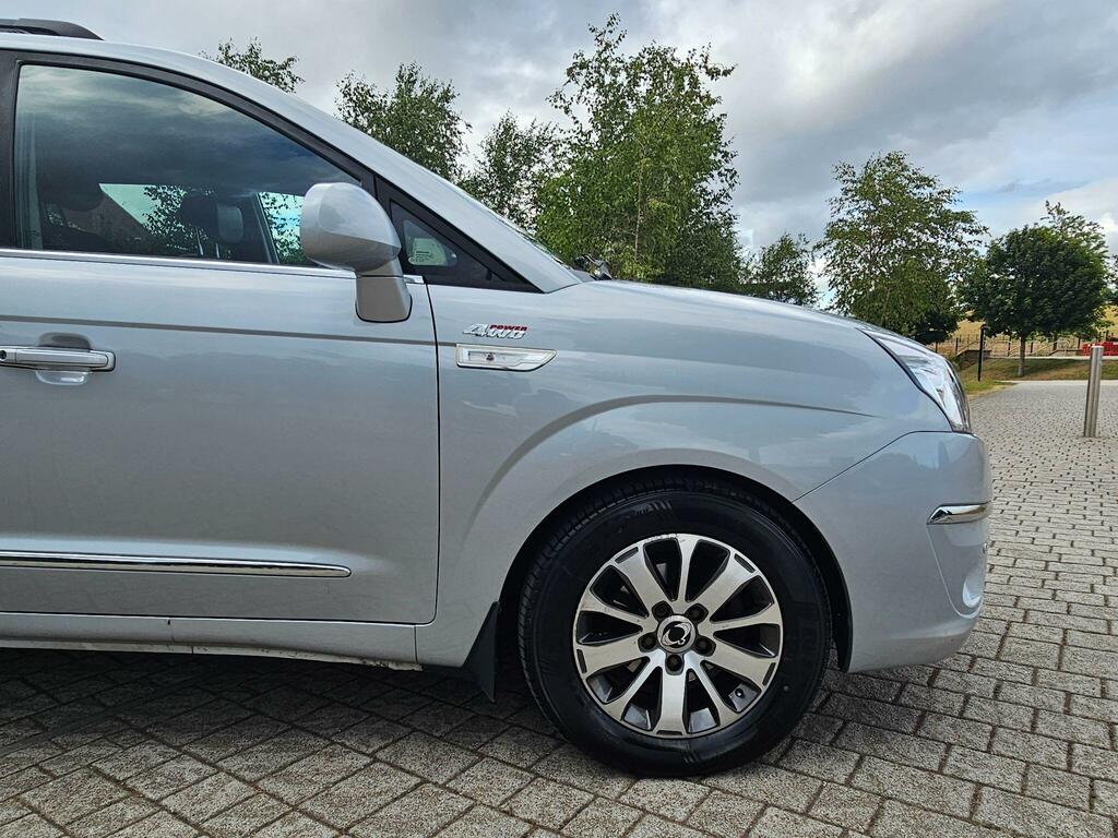 SsangYong Turismo 2.2D Elx T-tronic 4Wd Selectable Euro 6 Silver #6