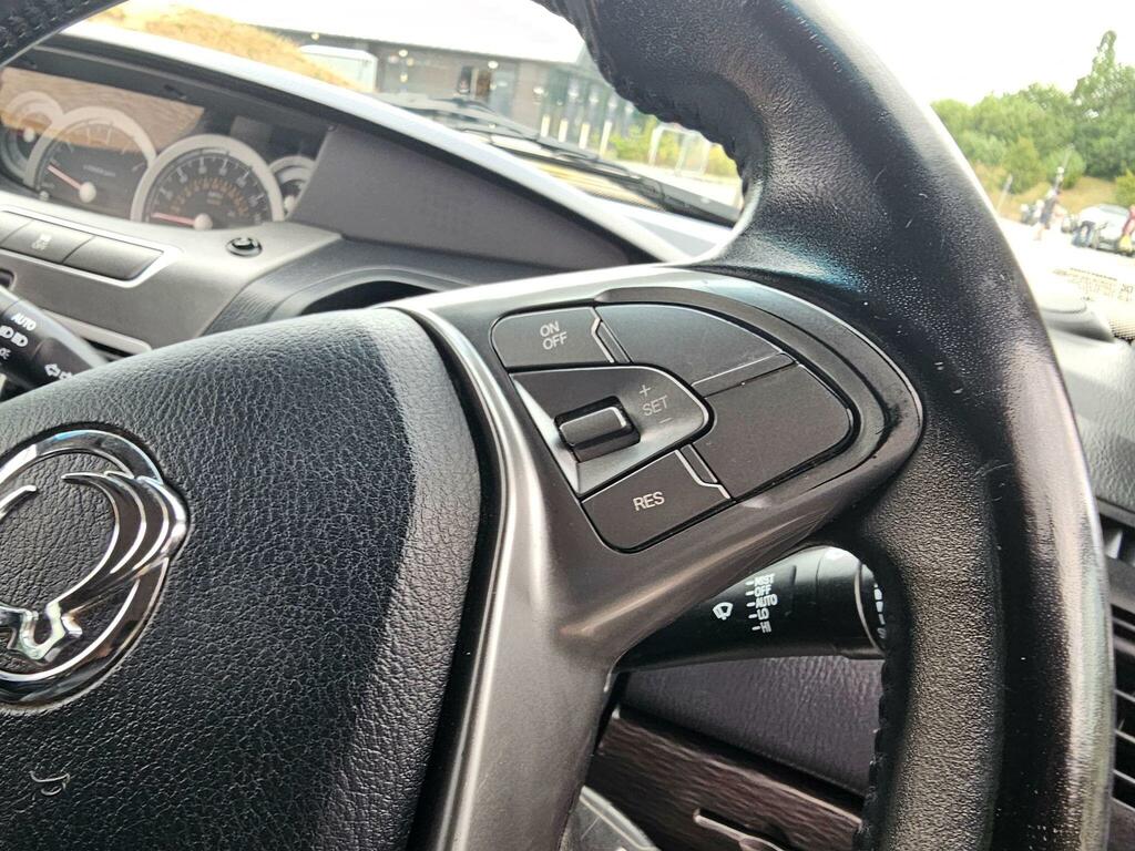 SsangYong Turismo 2.2D Se Euro 6 Silver #15