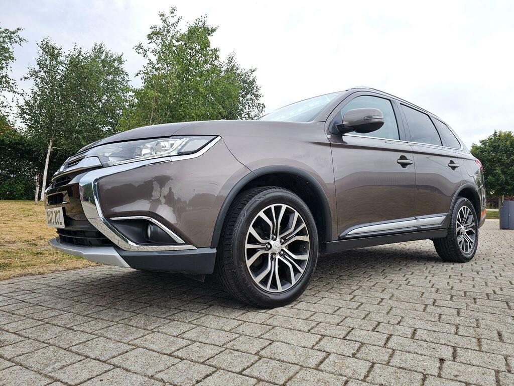 Mitsubishi Outlander Suv 2.0H 12Kwh 5Hs Cvt 4Wd Euro 6 Ss White #18