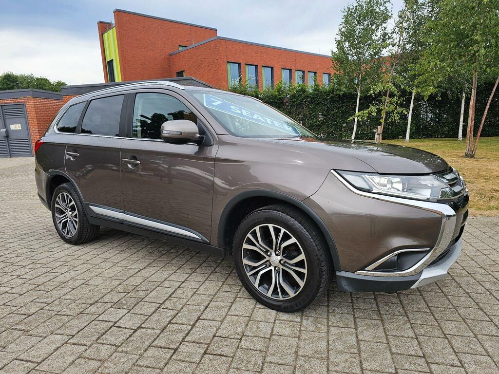 Mitsubishi Outlander Suv 2.0H 12Kwh 5Hs Cvt 4Wd Euro 6 Ss White #10