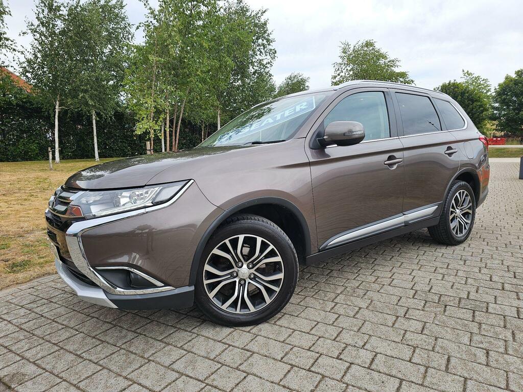 Mitsubishi Outlander Suv 2.0H 12Kwh 5Hs Cvt 4Wd Euro 6 Ss White #26
