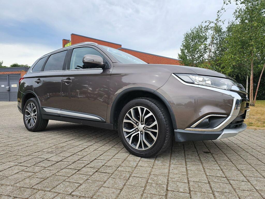 Mitsubishi Outlander 2.2 Di-d 3 4Wd Euro 6 Brown #3