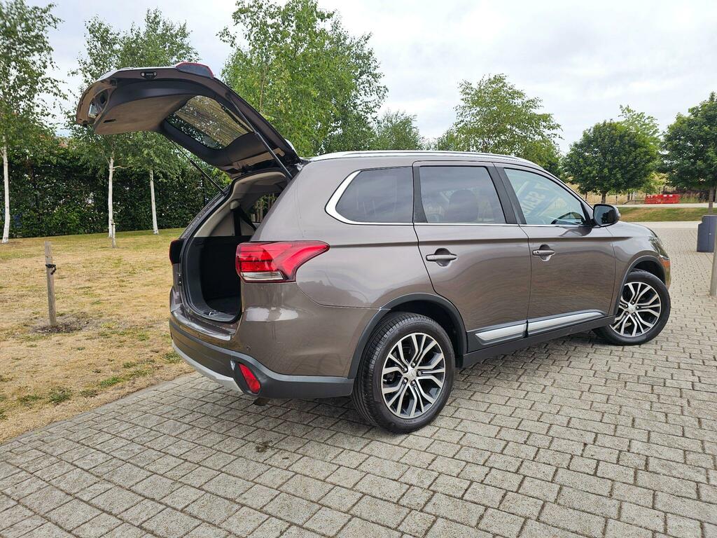 Mitsubishi Outlander Suv 2.0H 12Kwh 5Hs Cvt 4Wd Euro 6 Ss White #15