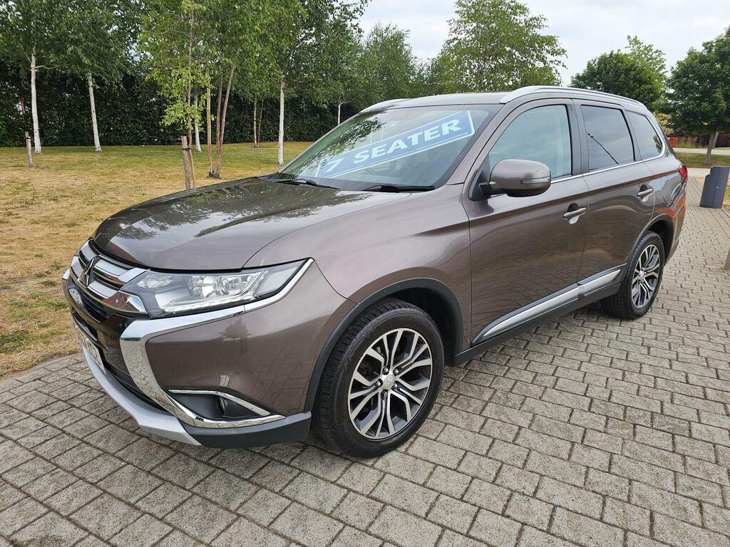 Mitsubishi Outlander Suv 2.0H 12Kwh 5Hs Cvt 4Wd Euro 6 Ss White #25