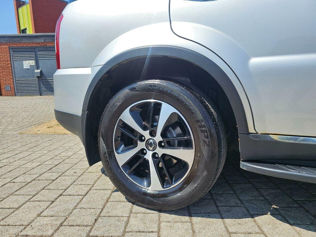 SsangYong Rexton Black #28